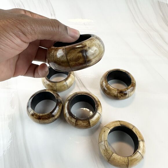 Wooden Brown Circle Napkin Rings Set of 6 Napkin Holder - Picture 5 of 7